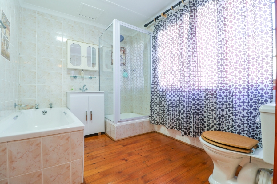 10 Bedroom Property for Sale in Dana Bay Western Cape
